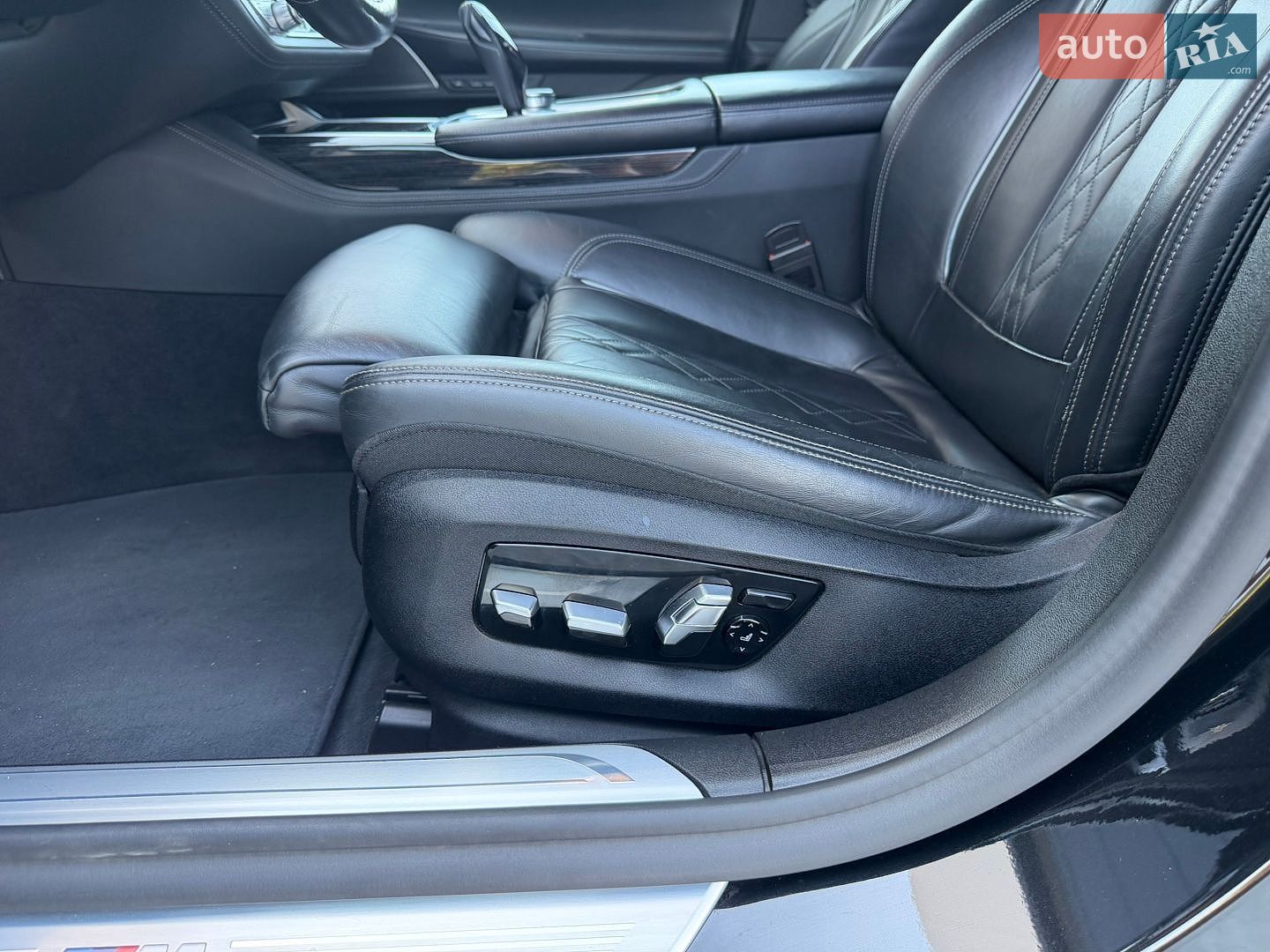 BMW 7 Series 2022 VIN WBA7B81030CG88404 фото оголошення 31 з 65