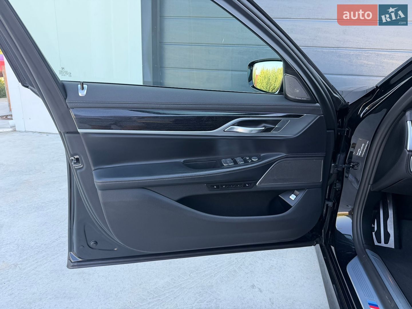 BMW 7 Series 2022 VIN WBA7B81030CG88404 фото оголошення 34 з 65