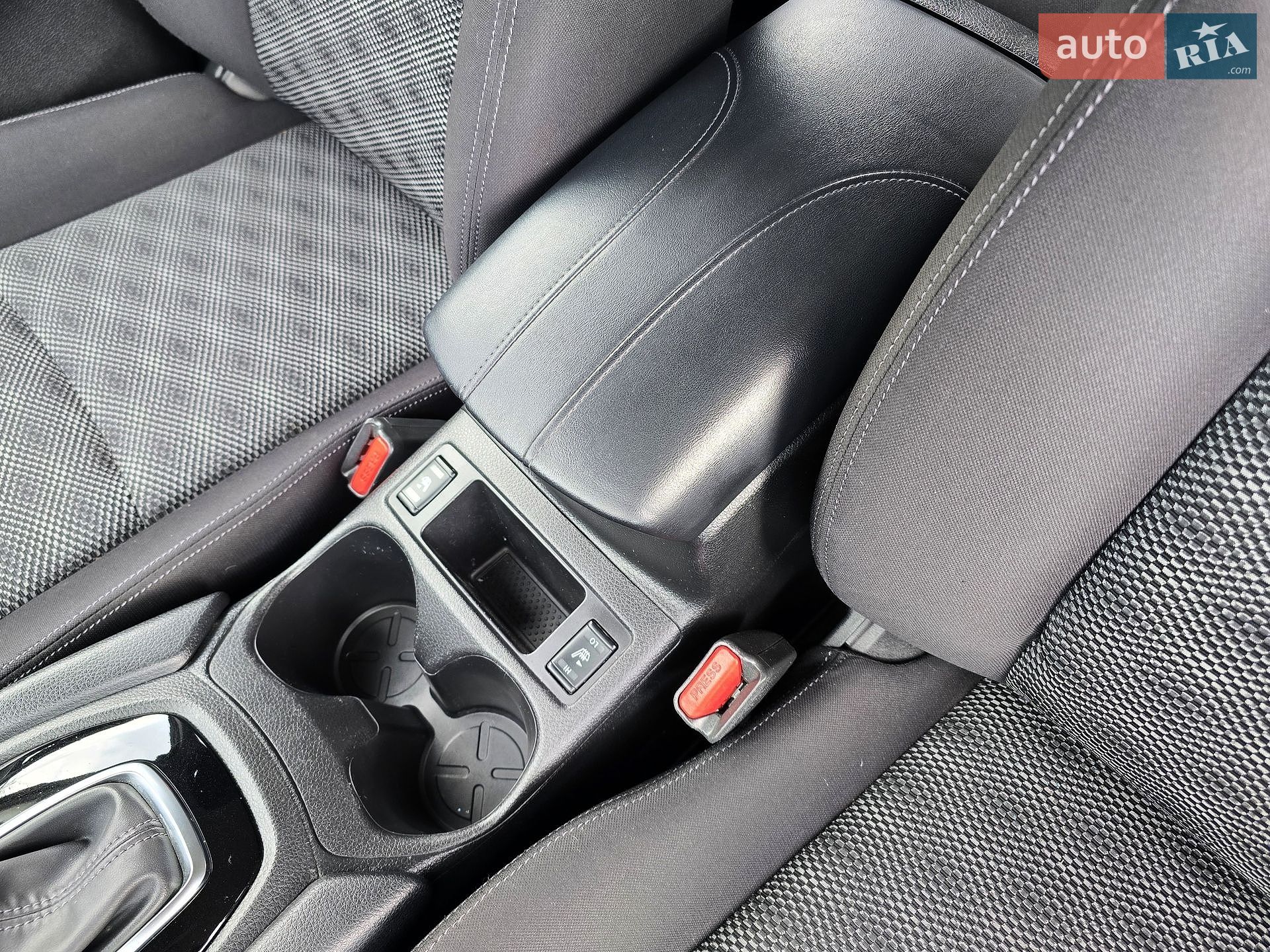 Nissan Rogue Sport 2019 VIN JN1BJ1CP3KW236066 фото оголошення 34 з 57