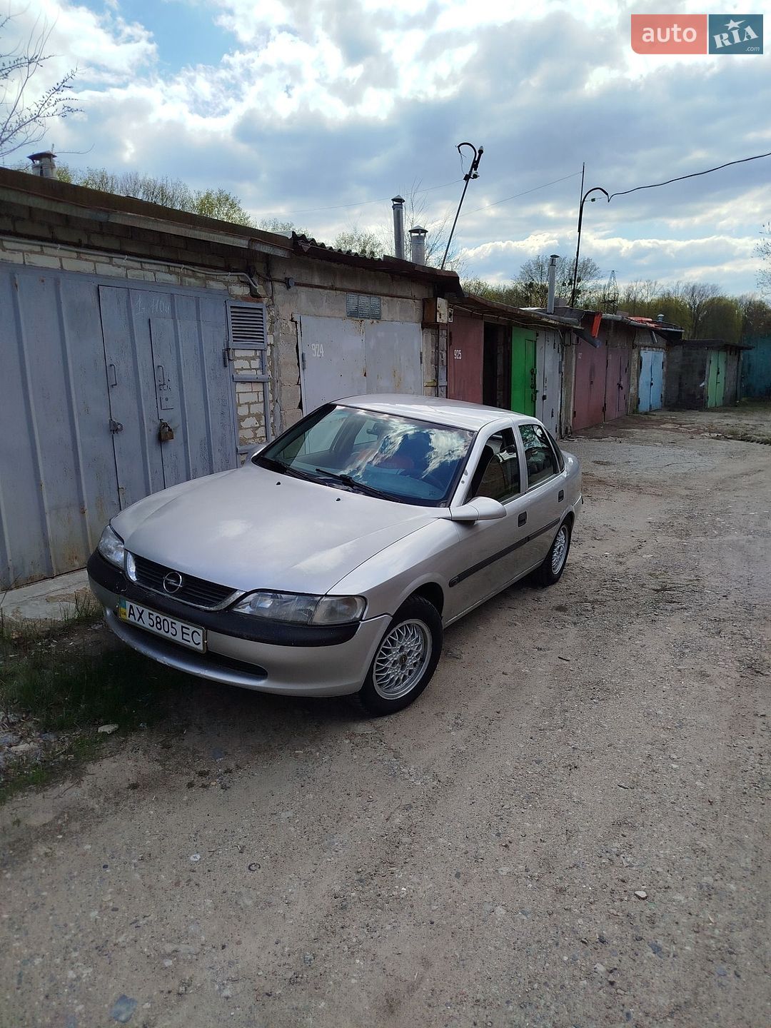 Opel Vectra 1996 VIN W0L000036T1137129 фото оголошення 3 з 5