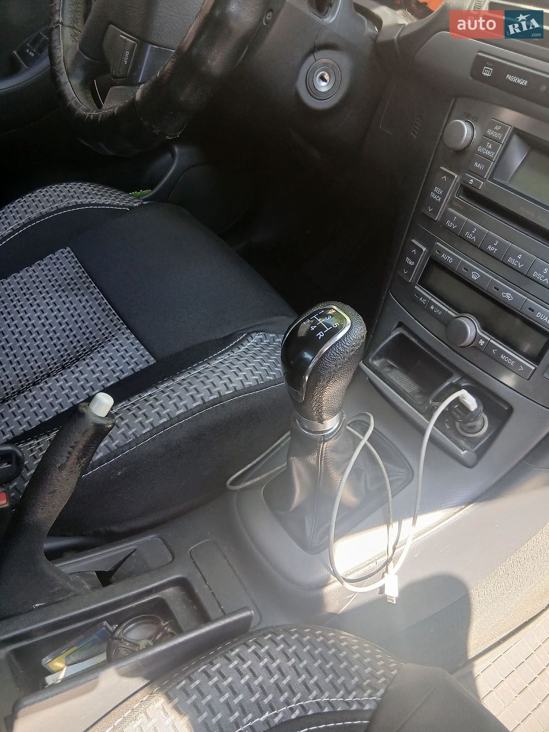 Toyota Avensis 2006 VIN SB1BR56LX0E165204 фото оголошення 13 з 18