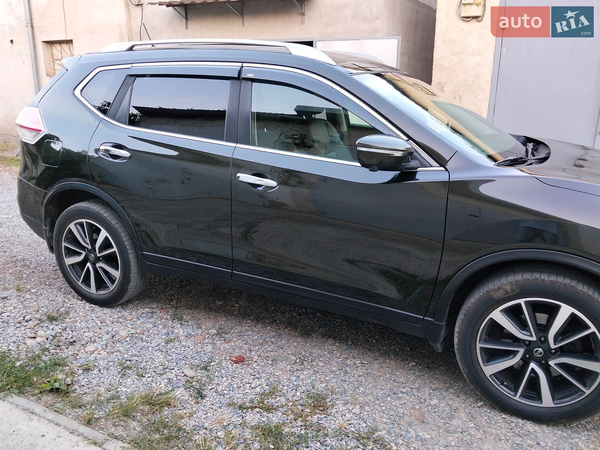 Nissan X-Trail 2017 VIN JN1TFNT32U0003770 фото оголошення 2 з 17