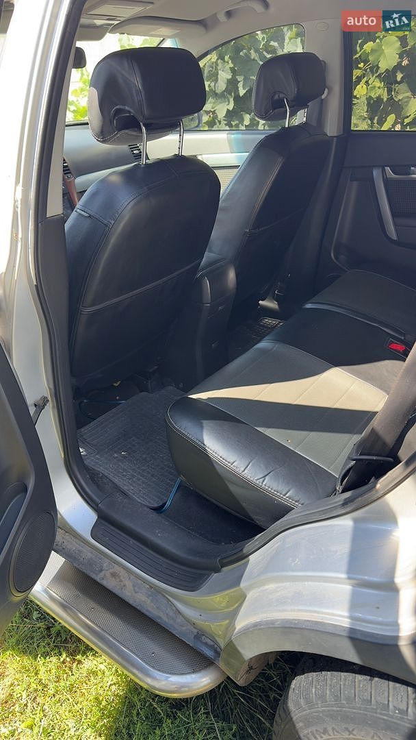 Chevrolet Captiva 2008 VIN Y6DCG26FJ8B194285 фото оголошення 3 з 10