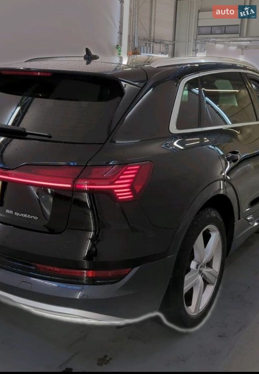 Audi e-tron 2023 VIN WAUZZZGE6PB024415 фото оголошення 4 з 14