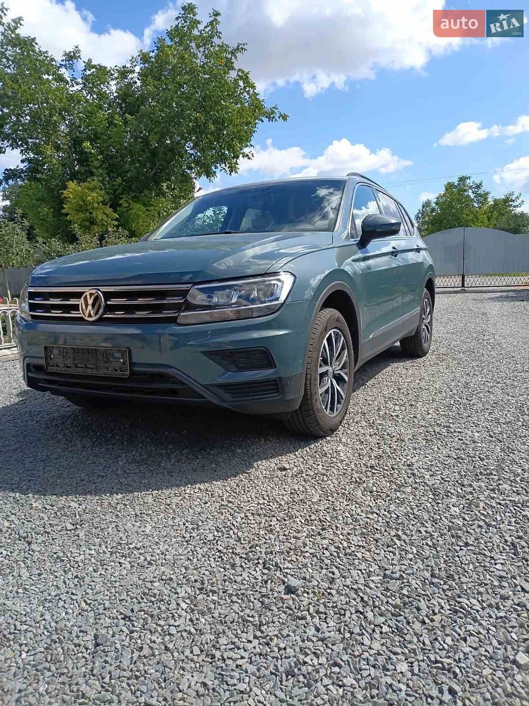 Volkswagen Tiguan 2019 VIN 3VV2B7AX8LM052874 фото оголошення 25 з 30