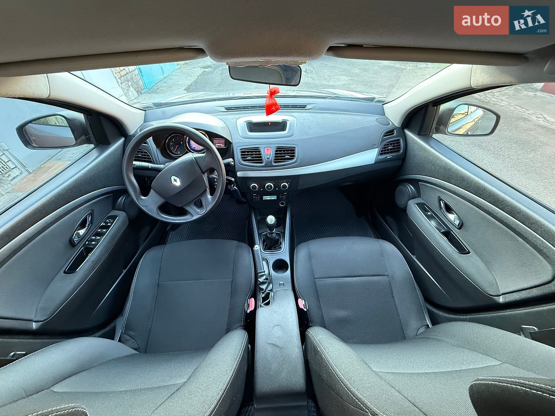 Renault Fluence 2016 VIN VF1LZLF0654880703 фото оголошення 30 з 36