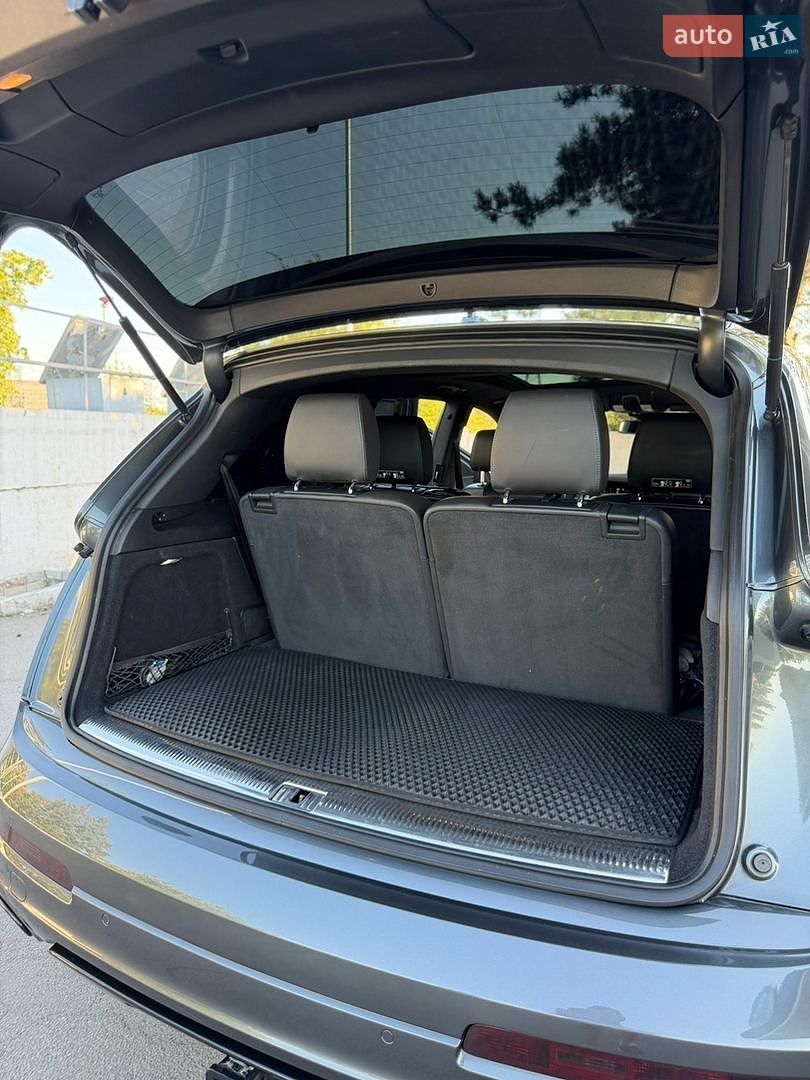 Audi Q7 2014 VIN WA1VMCFE5FD003602 фото оголошення 32 з 34