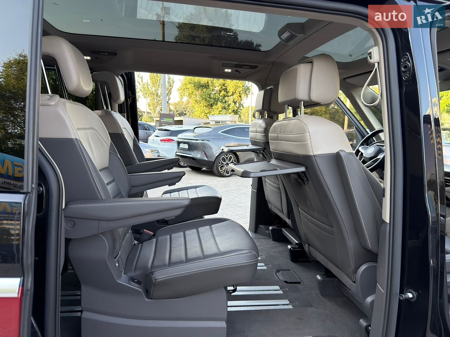 Volkswagen Multivan 2021 VIN WV2ZZZSTZNH000628 фото оголошення 26 з 42
