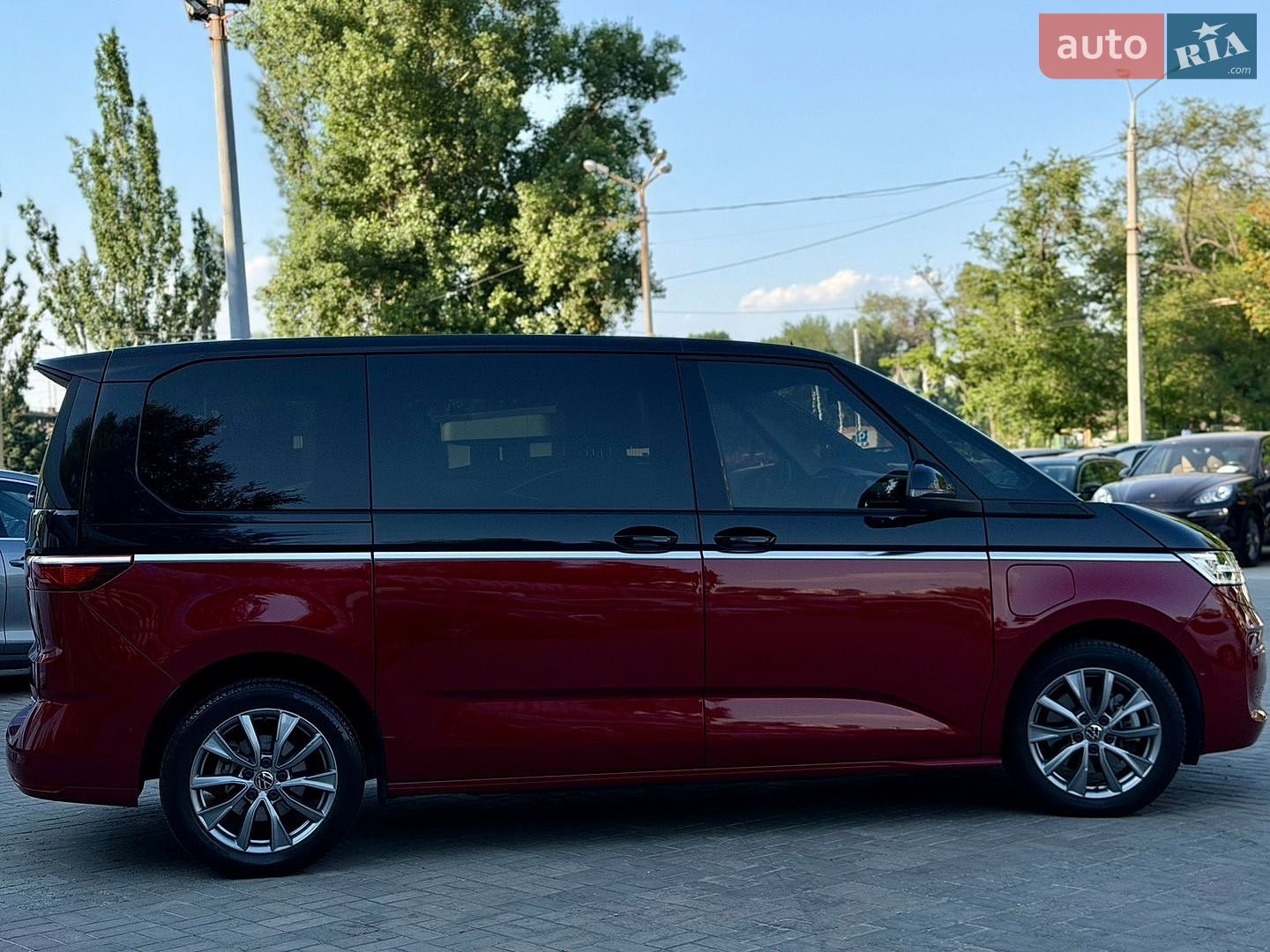 Volkswagen Multivan 2021 VIN WV2ZZZSTZNH000628 фото оголошення 37 з 42