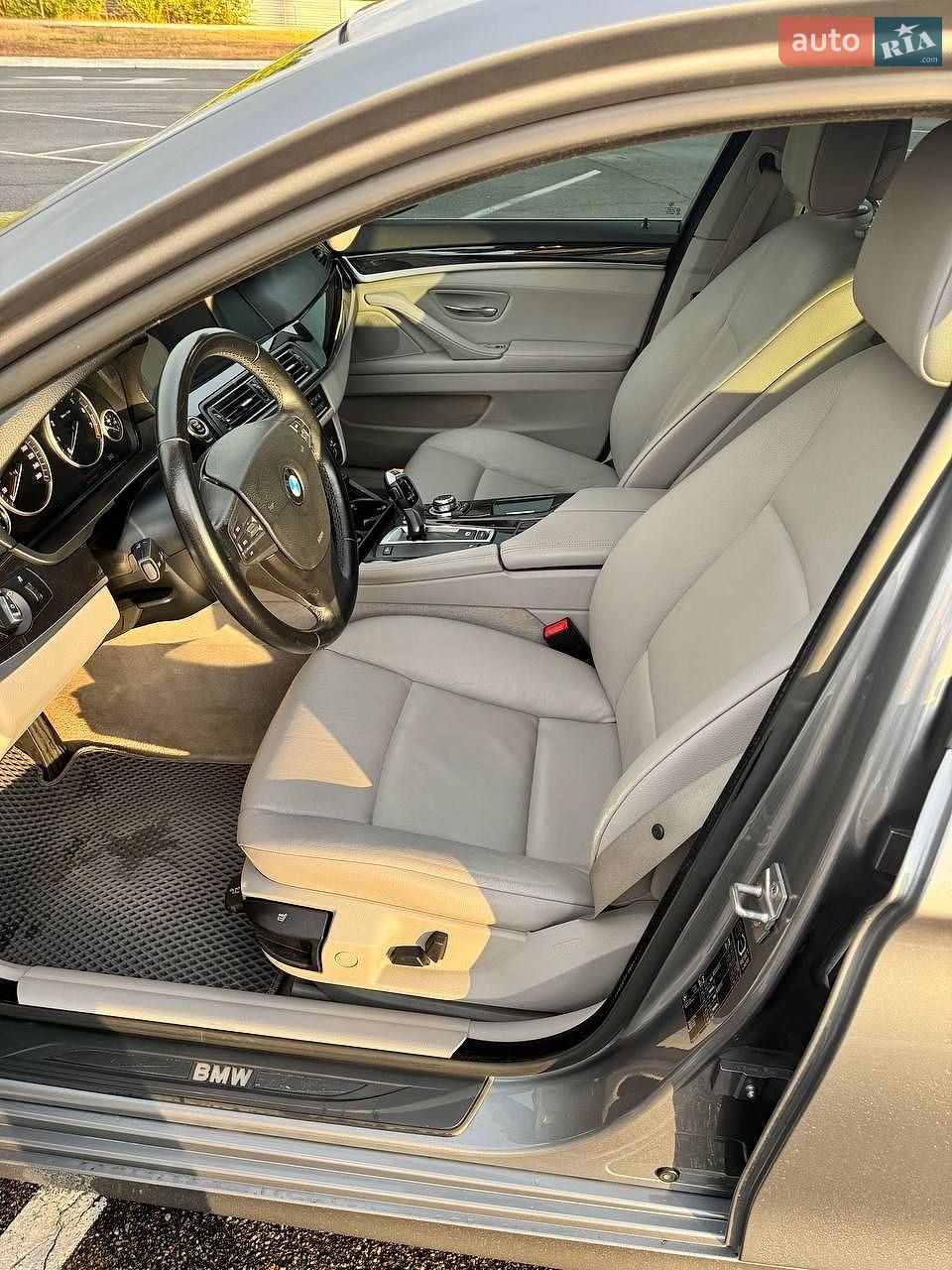 BMW 5 Series 2011 VIN WBAFP31080C623786 фото оголошення 2 з 24