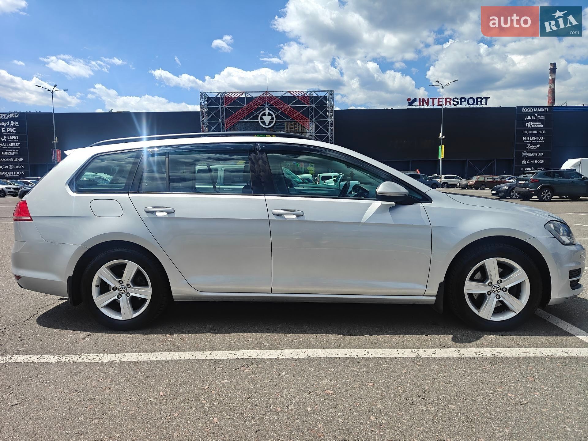 Volkswagen Golf 2016 VIN WVWZZZAUZGP633410 фото оголошення 17 з 47