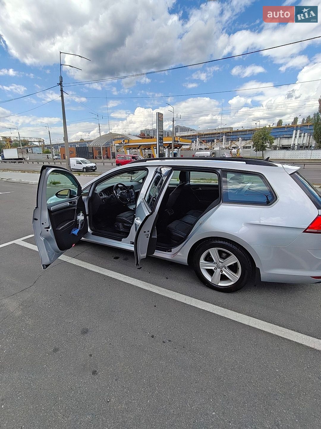 Volkswagen Golf 2016 VIN WVWZZZAUZGP633410 фото оголошення 37 з 47