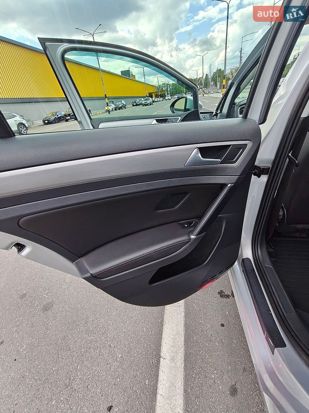 Volkswagen Golf 2016 VIN WVWZZZAUZGP633410 фото оголошення 38 з 47