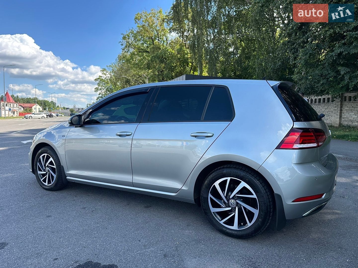 Volkswagen Golf 2018 VIN WVWZZZAUZKW030178 фото оголошення 11 з 22