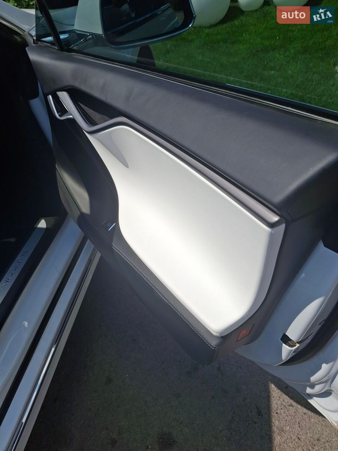 Tesla Model S 2020 VIN 5YJSA1E22LF412724 фото оголошення 8 з 52