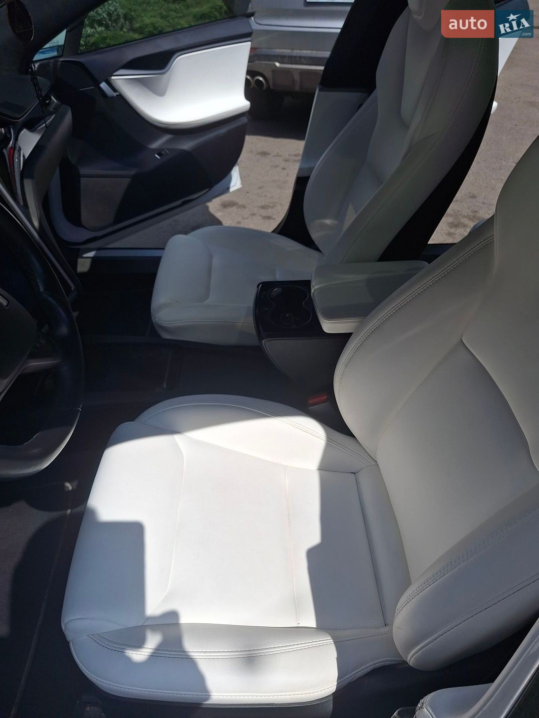 Tesla Model S 2020 VIN 5YJSA1E22LF412724 фото оголошення 15 з 52