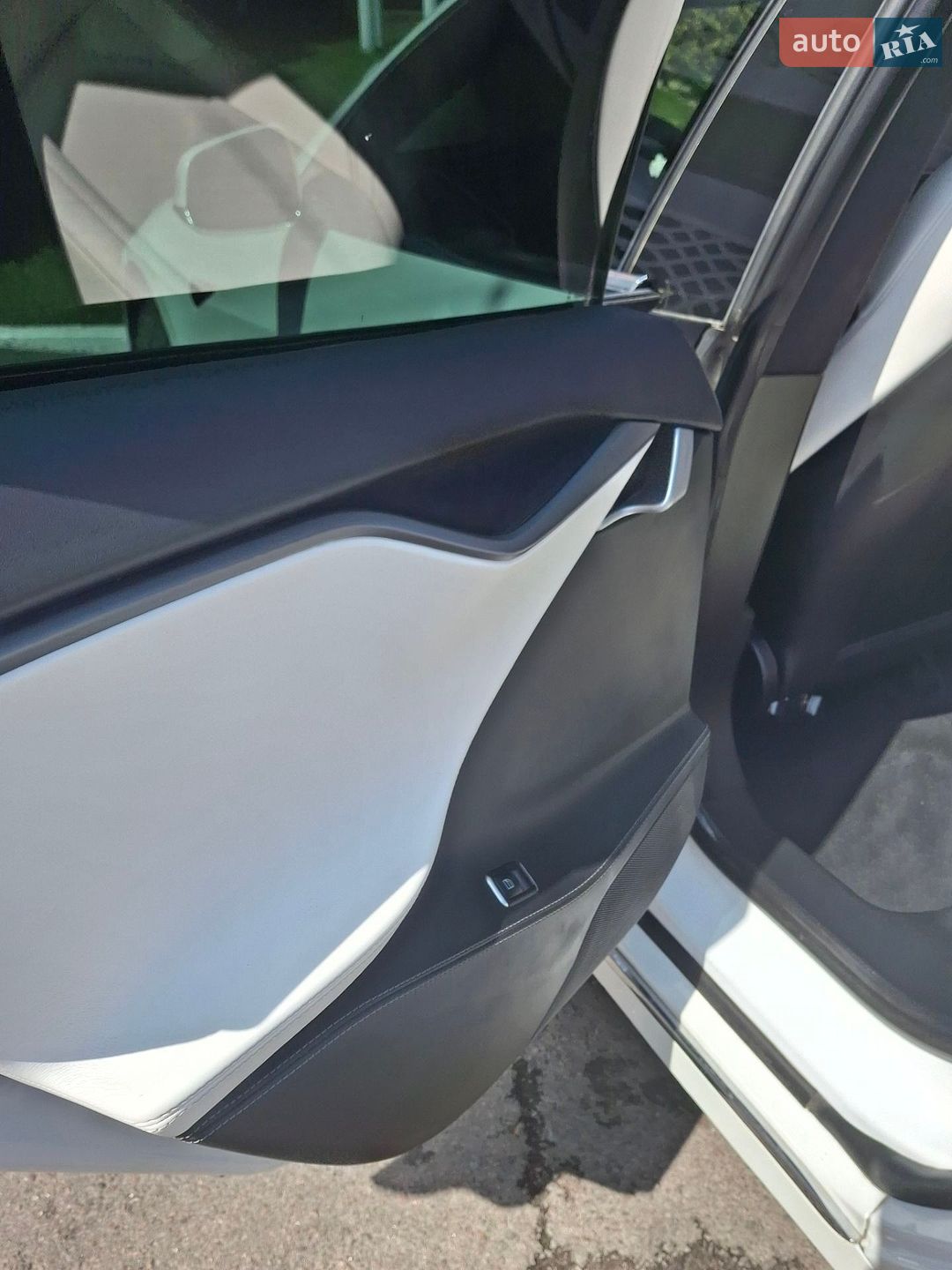 Tesla Model S 2020 VIN 5YJSA1E22LF412724 фото оголошення 16 з 52