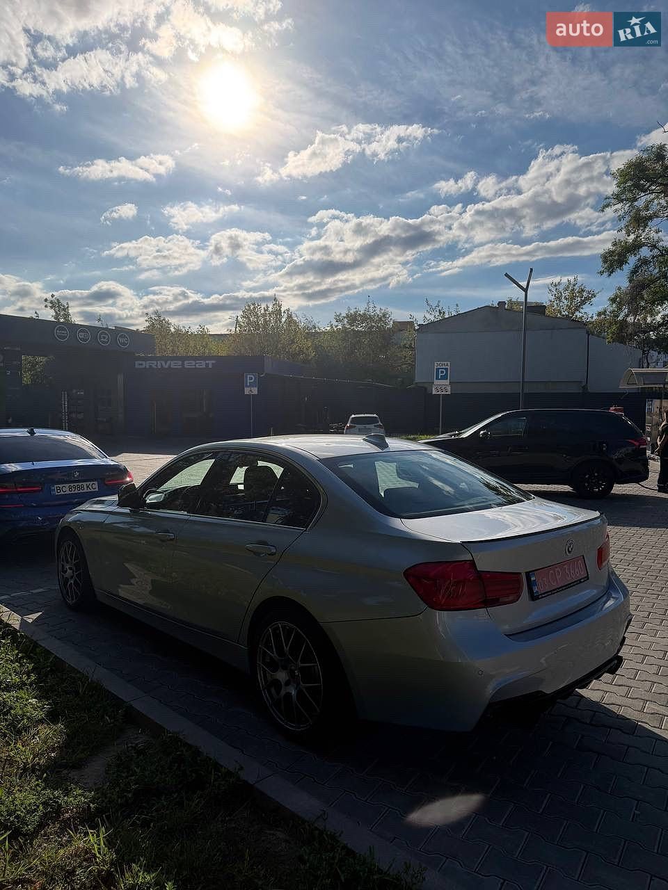BMW 3 Series 2015 VIN WBA8E3G53GNT79772 фото оголошення 6 з 36