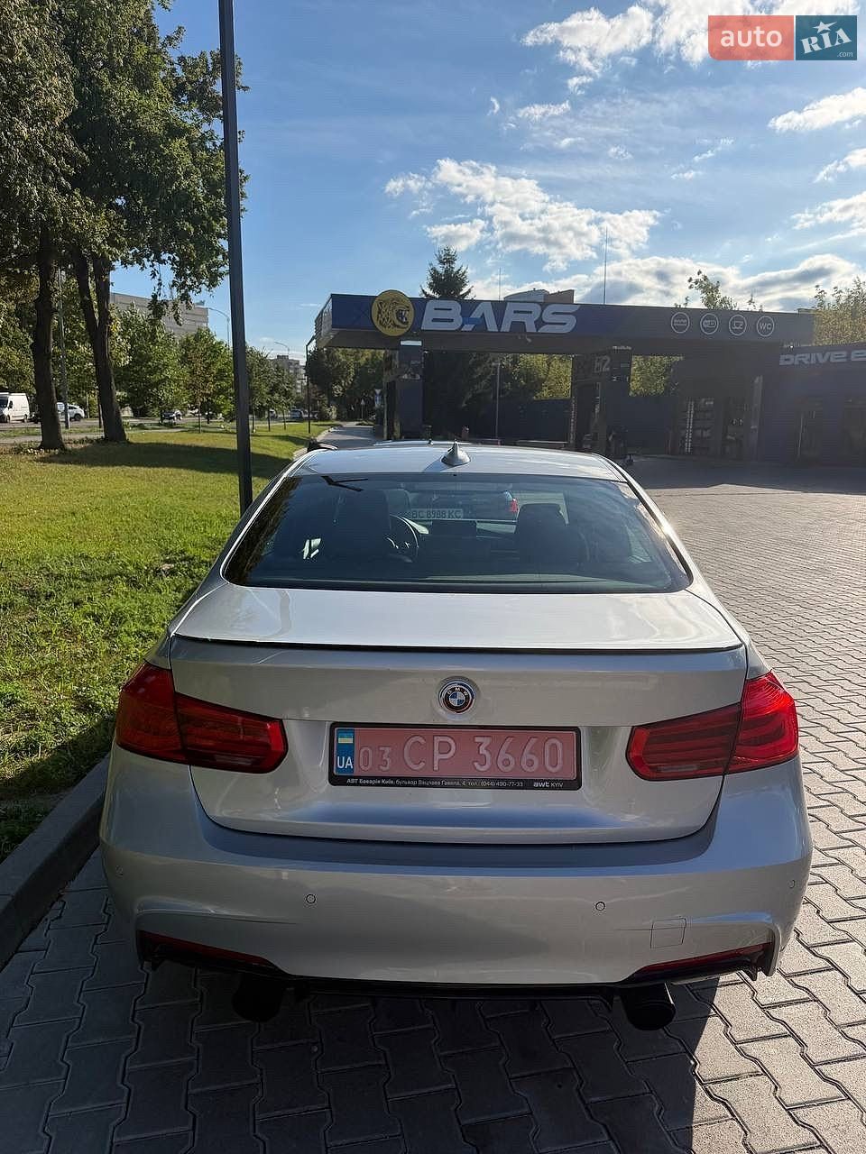 BMW 3 Series 2015 VIN WBA8E3G53GNT79772 фото оголошення 7 з 36