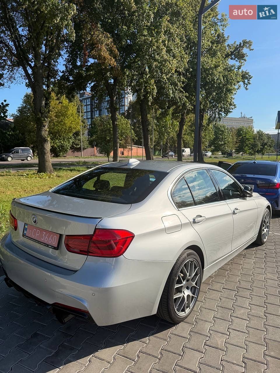 BMW 3 Series 2015 VIN WBA8E3G53GNT79772 фото оголошення 8 з 36