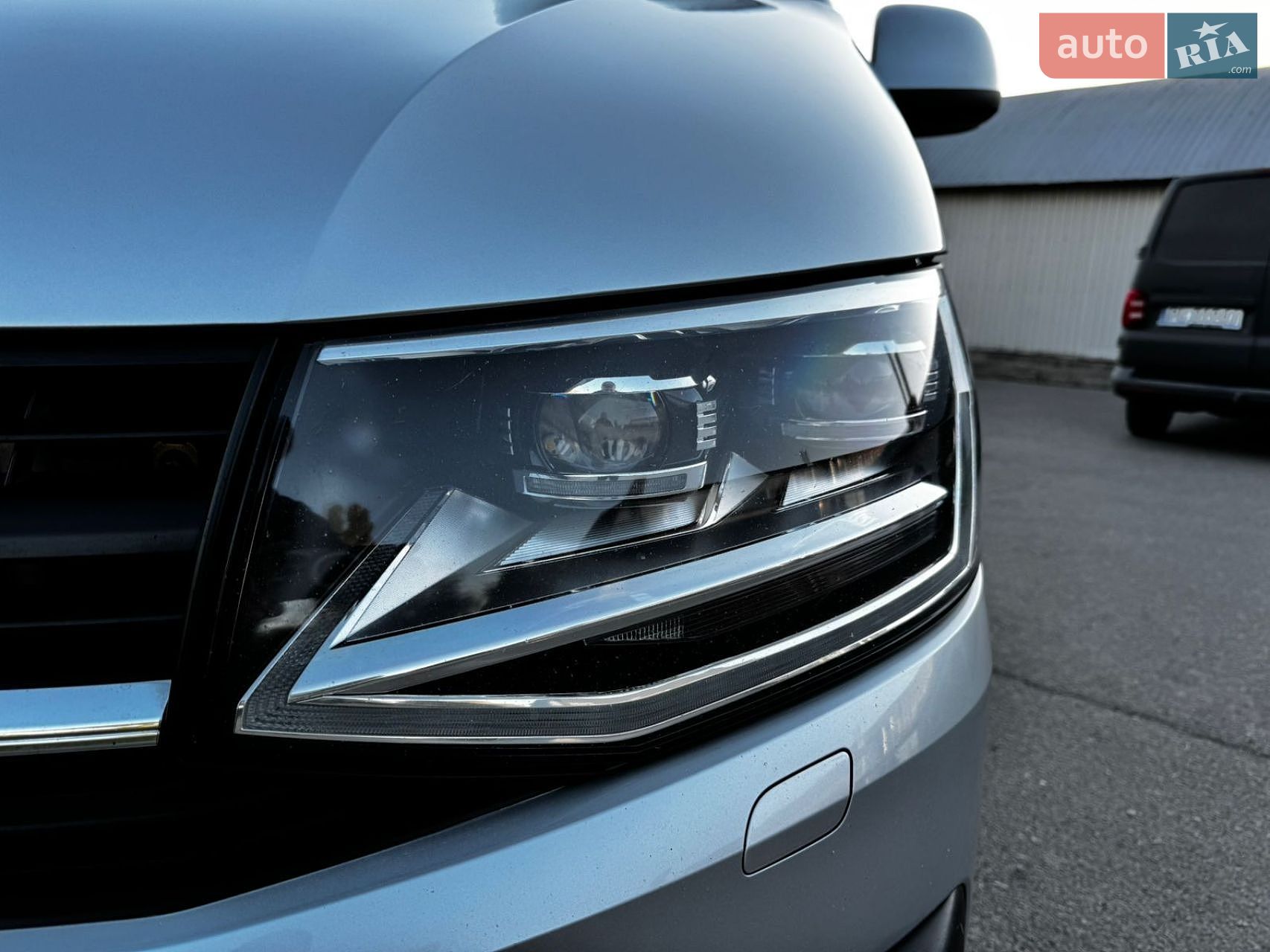 Volkswagen Transporter 2019 VIN WV1ZZZ7HZKX025813 фото оголошення 5 з 57