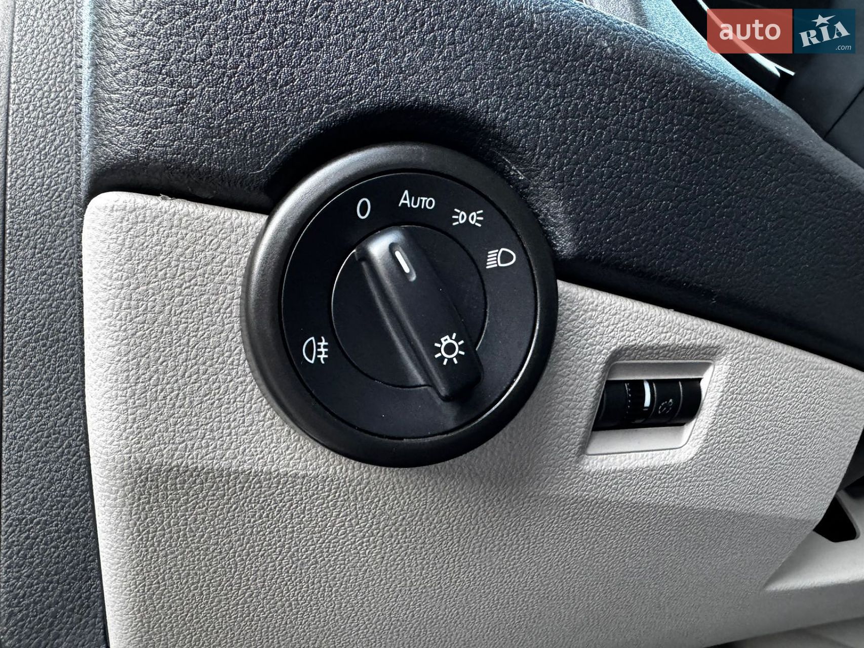 Volkswagen Transporter 2019 VIN WV1ZZZ7HZKX025813 фото оголошення 35 з 57