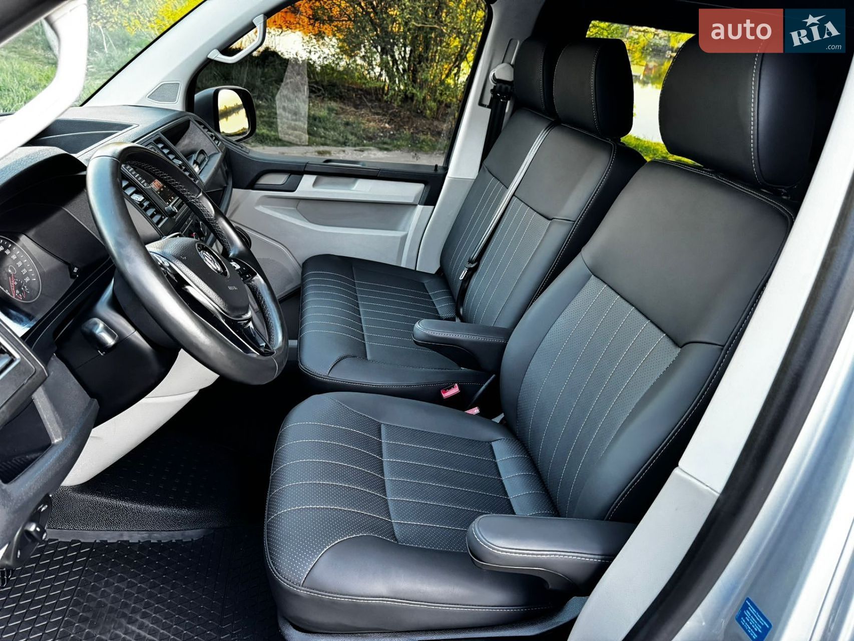 Volkswagen Transporter 2019 VIN WV1ZZZ7HZKX025813 фото оголошення 45 з 57