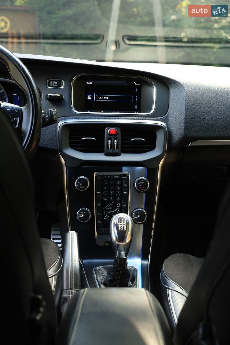 Volvo V40 2013 VIN YV1MV8461D2054411 фото оголошення 2 з 50