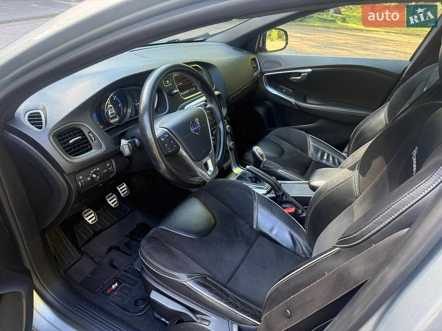 Volvo V40 2013 VIN YV1MV8461D2054411 фото оголошення 37 з 50