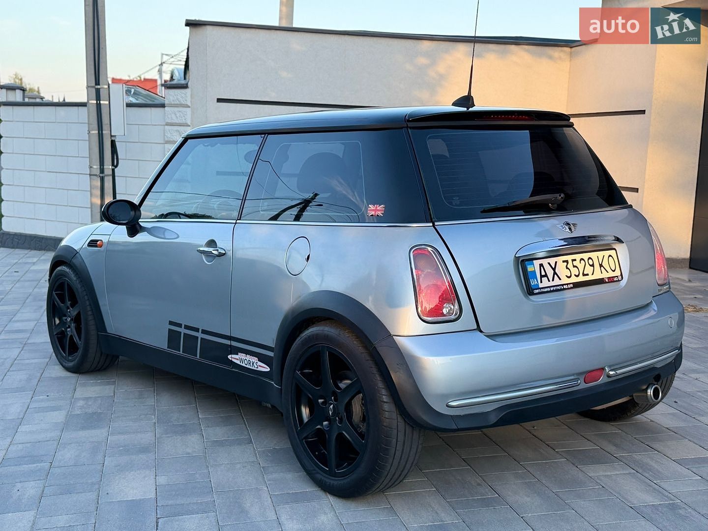 Mini Cooper 2004 VIN WMWRC31000TH47661 фото оголошення 2 з 5