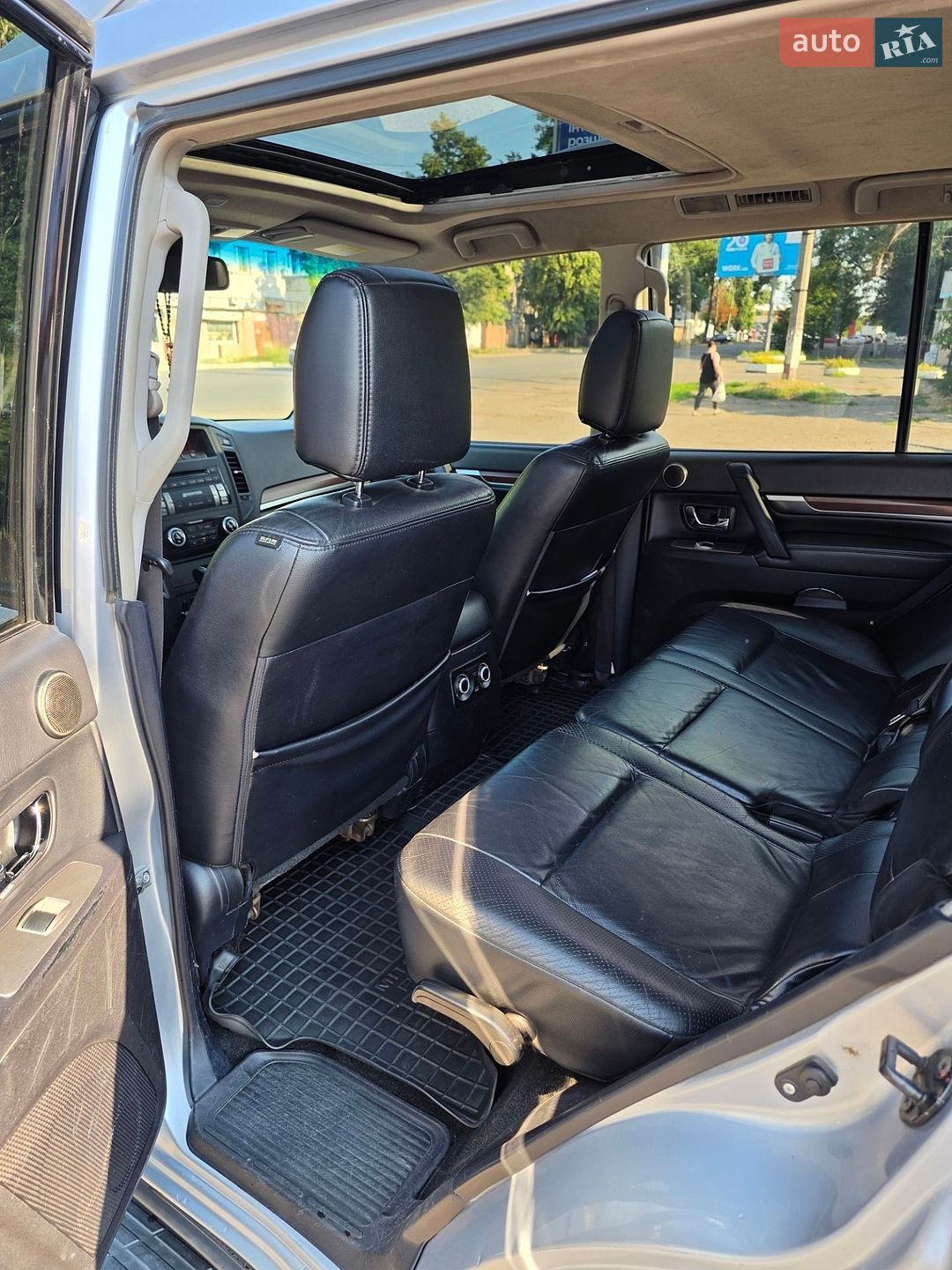 Mitsubishi Pajero Wagon 2008 VIN JMBLYV98W8J501080 фото оголошення 9 з 11