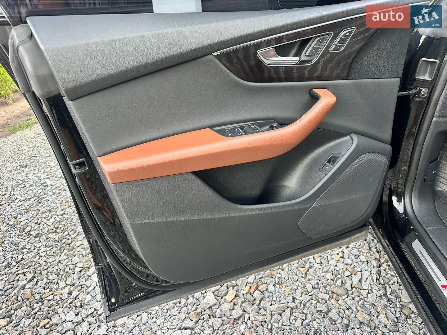 Audi Q8 2022 VIN WAUZZZF11ND014679 фото оголошення 33 з 44