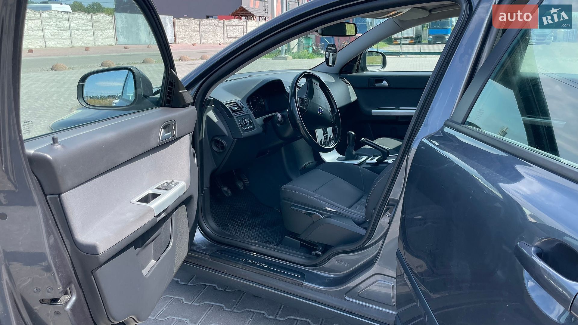 Volvo S40 2010 VIN YV1MS84E1B2541365 фото оголошення 9 з 17