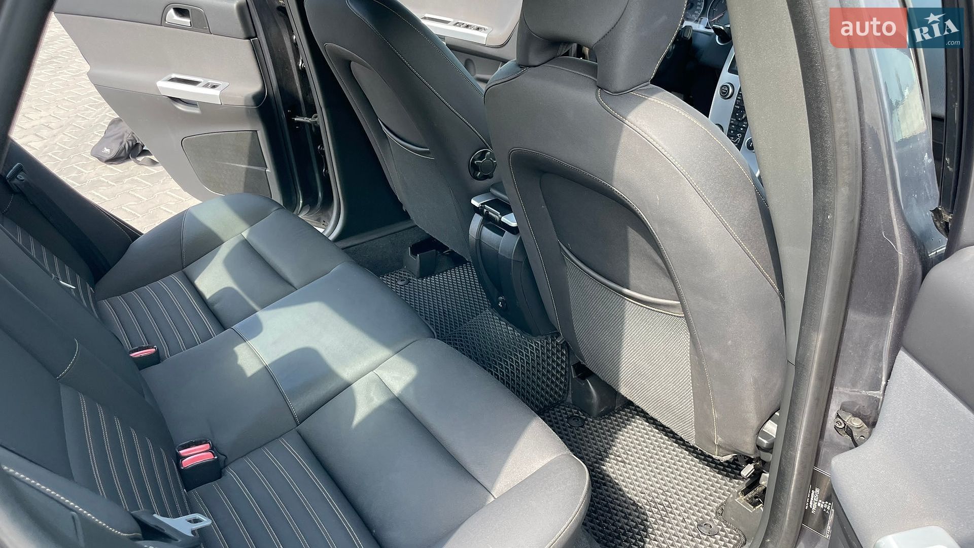 Volvo S40 2010 VIN YV1MS84E1B2541365 фото оголошення 16 з 17