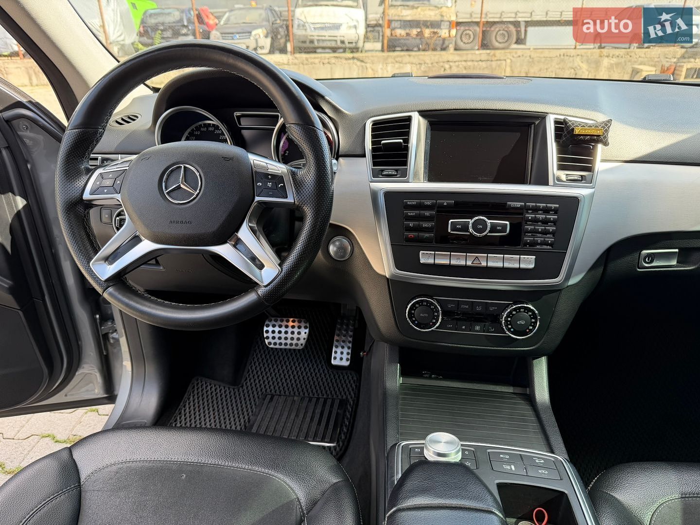 Mercedes-Benz M-Class 2012 VIN WDC1660241A055897 фото оголошення 8 з 9