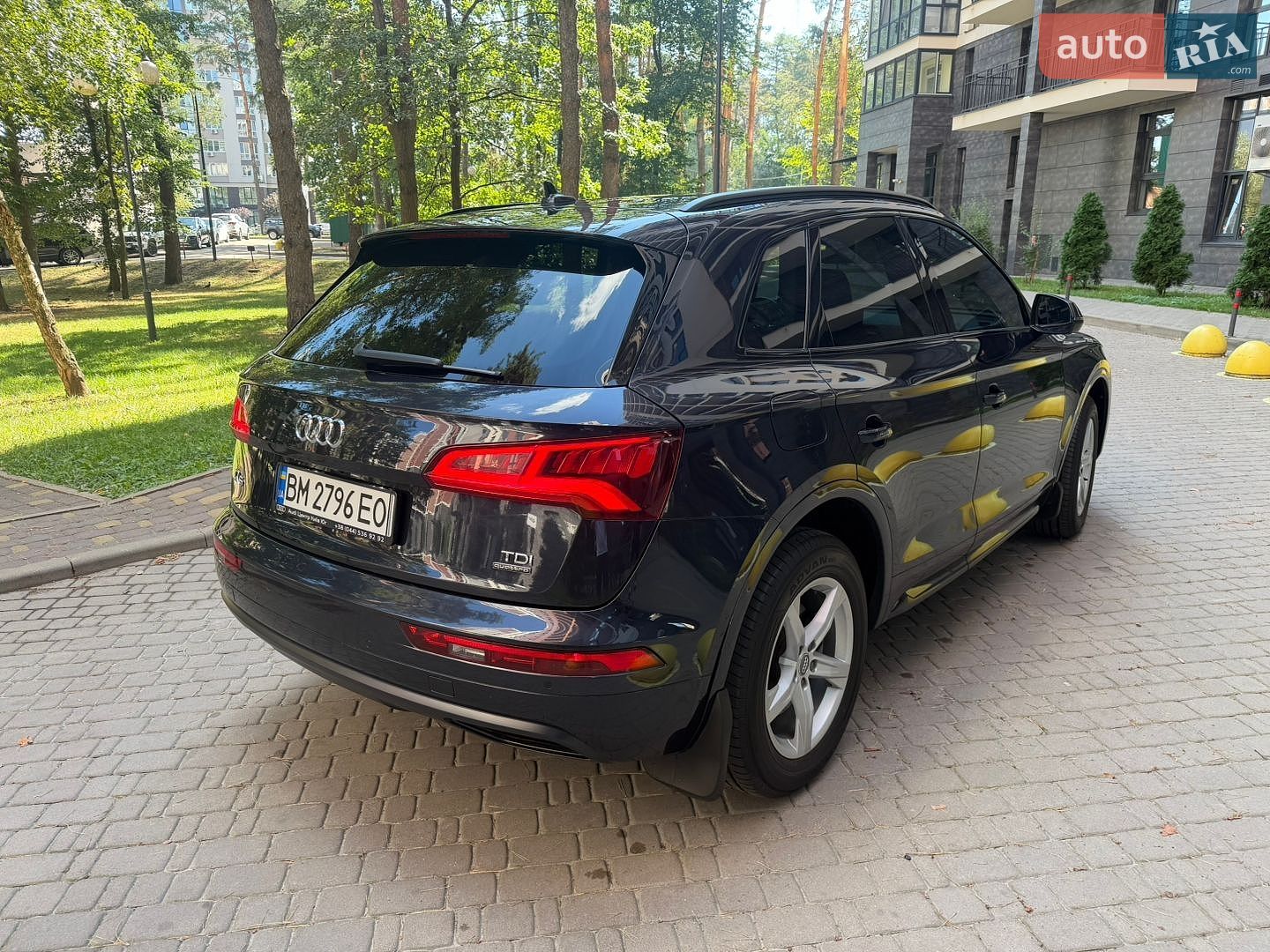 Audi Q5 2018 VIN WAUZZZFY6J2225301 фото оголошення 11 з 28