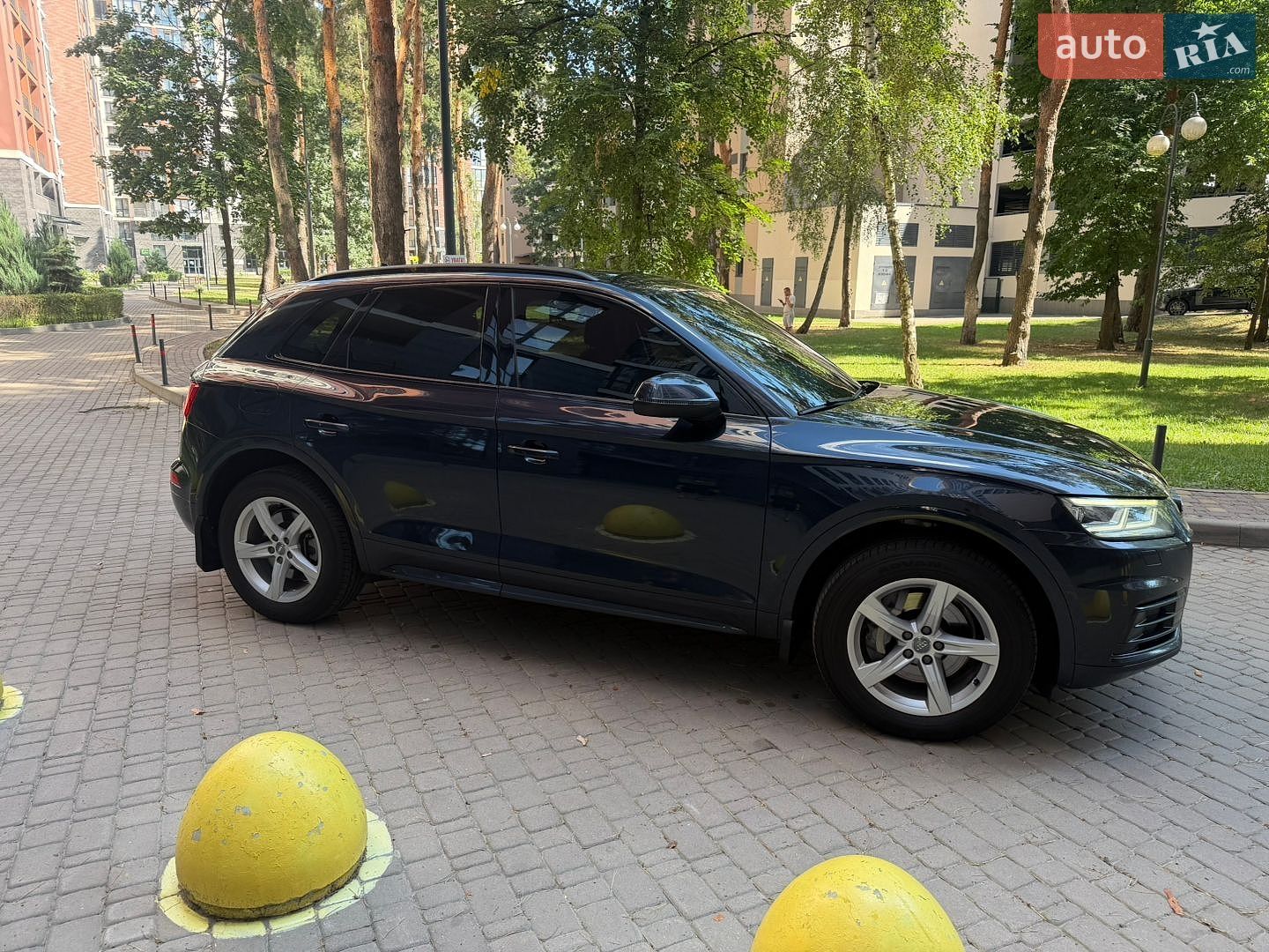 Audi Q5 2018 VIN WAUZZZFY6J2225301 фото оголошення 10 з 28