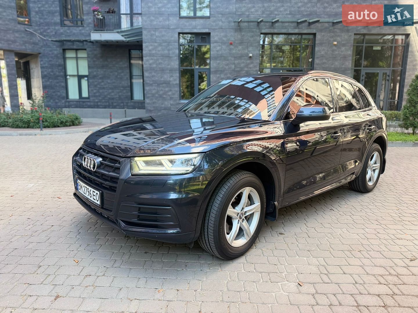 Audi Q5 2018 VIN WAUZZZFY6J2225301 фото оголошення 8 з 28