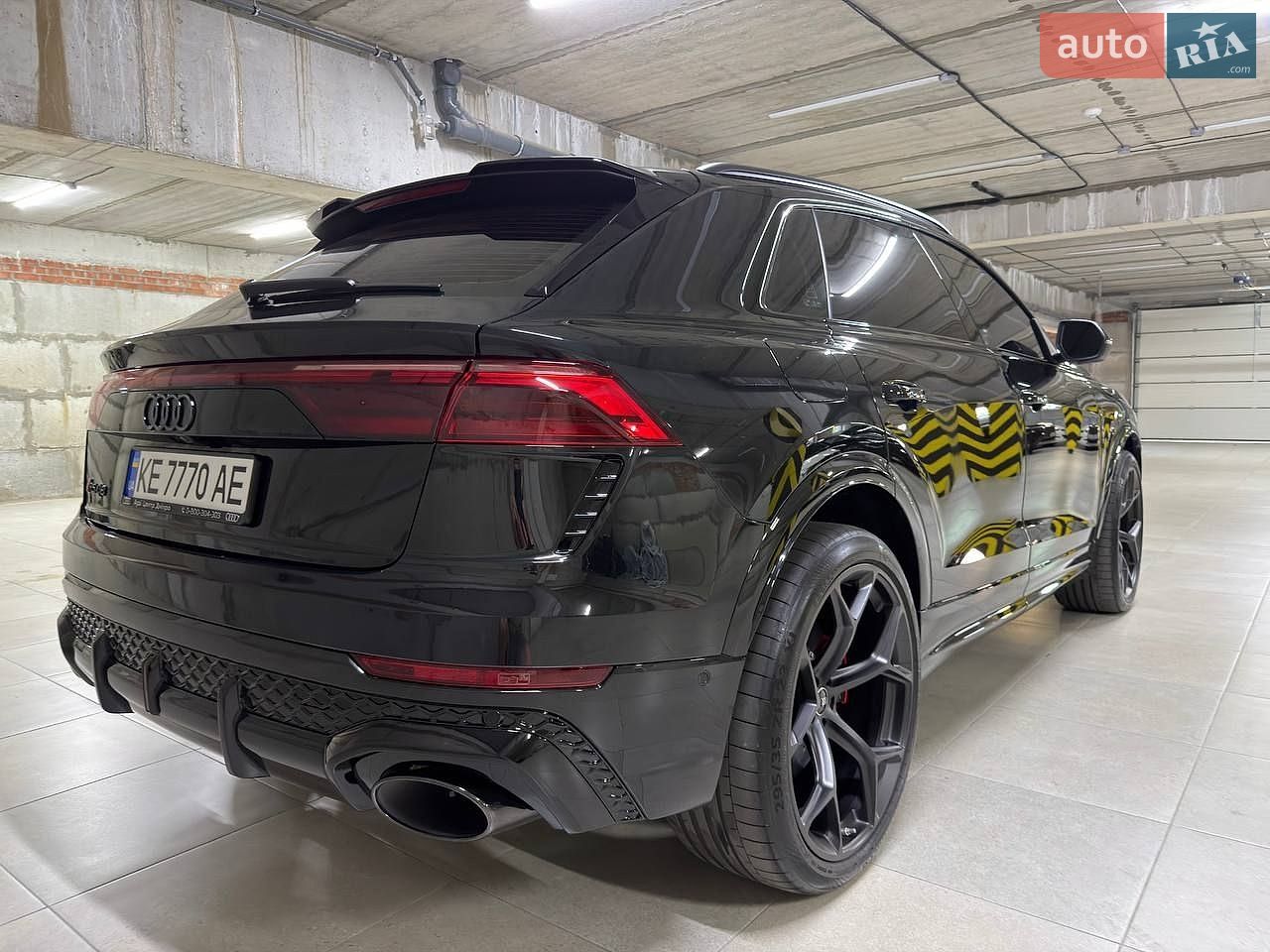 Audi RS Q8 2025 VIN WUAZZZF10SD034679 фото оголошення 6 з 25