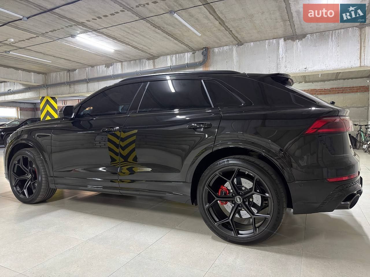 Audi RS Q8 2025 VIN WUAZZZF10SD034679 фото оголошення 7 з 25