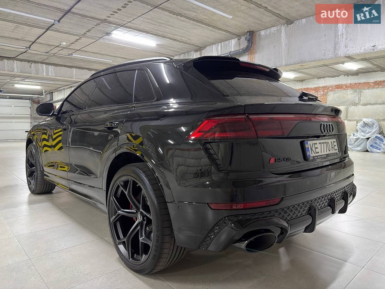 Audi RS Q8 2025 VIN WUAZZZF10SD034679 фото оголошення 8 з 25