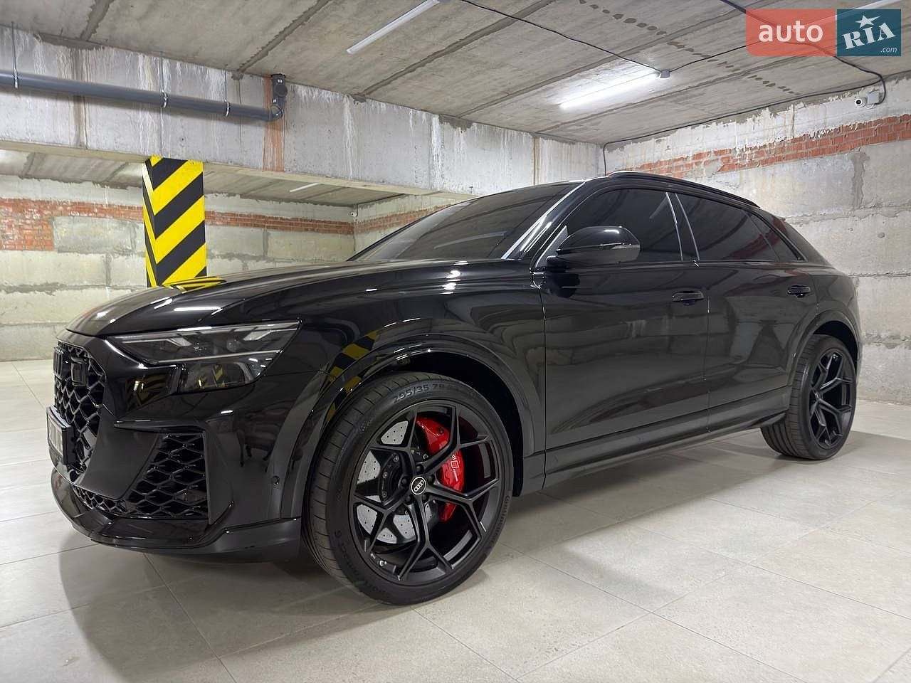 Audi RS Q8 2025 VIN WUAZZZF10SD034679 фото оголошення 10 з 25