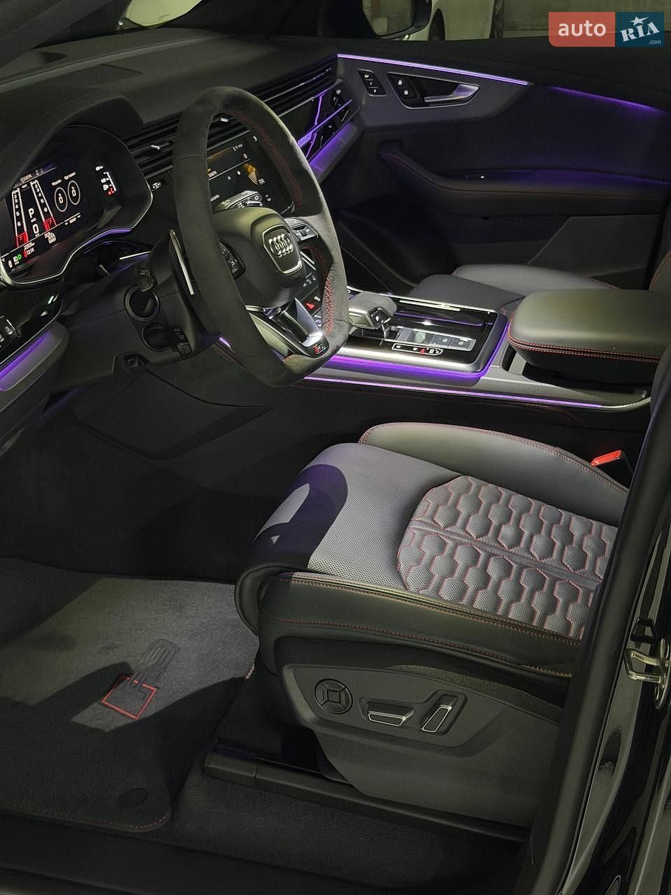 Audi RS Q8 2025 VIN WUAZZZF10SD034679 фото оголошення 14 з 25