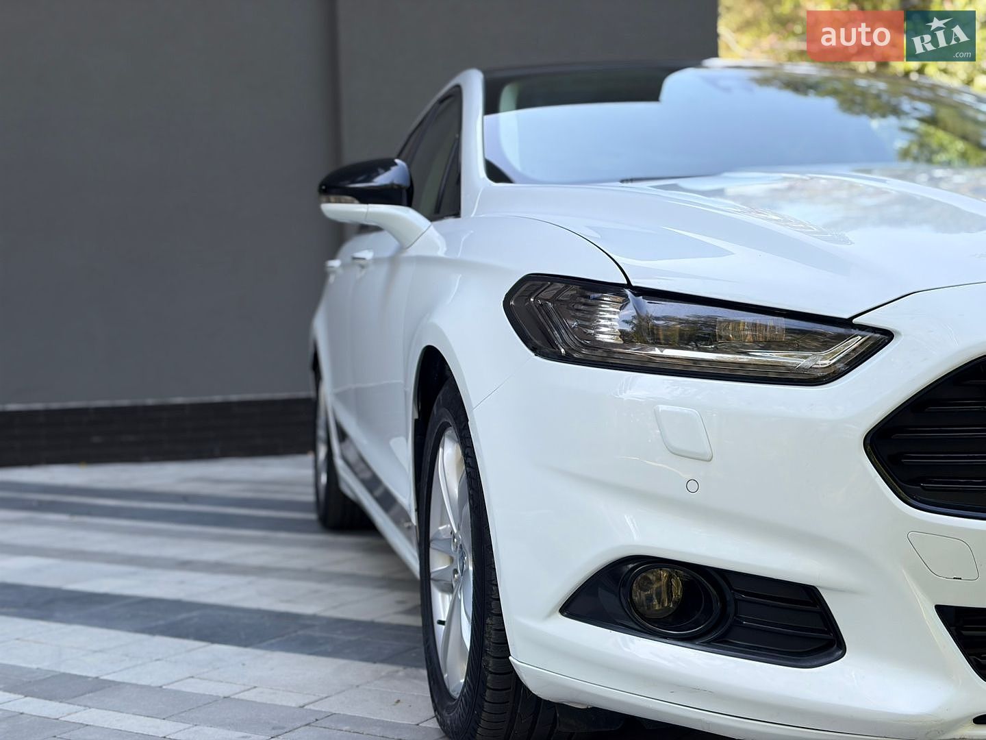 Ford Mondeo 2017 VIN WF0FXXWPCFHJ88913 фото оголошення 8 з 32