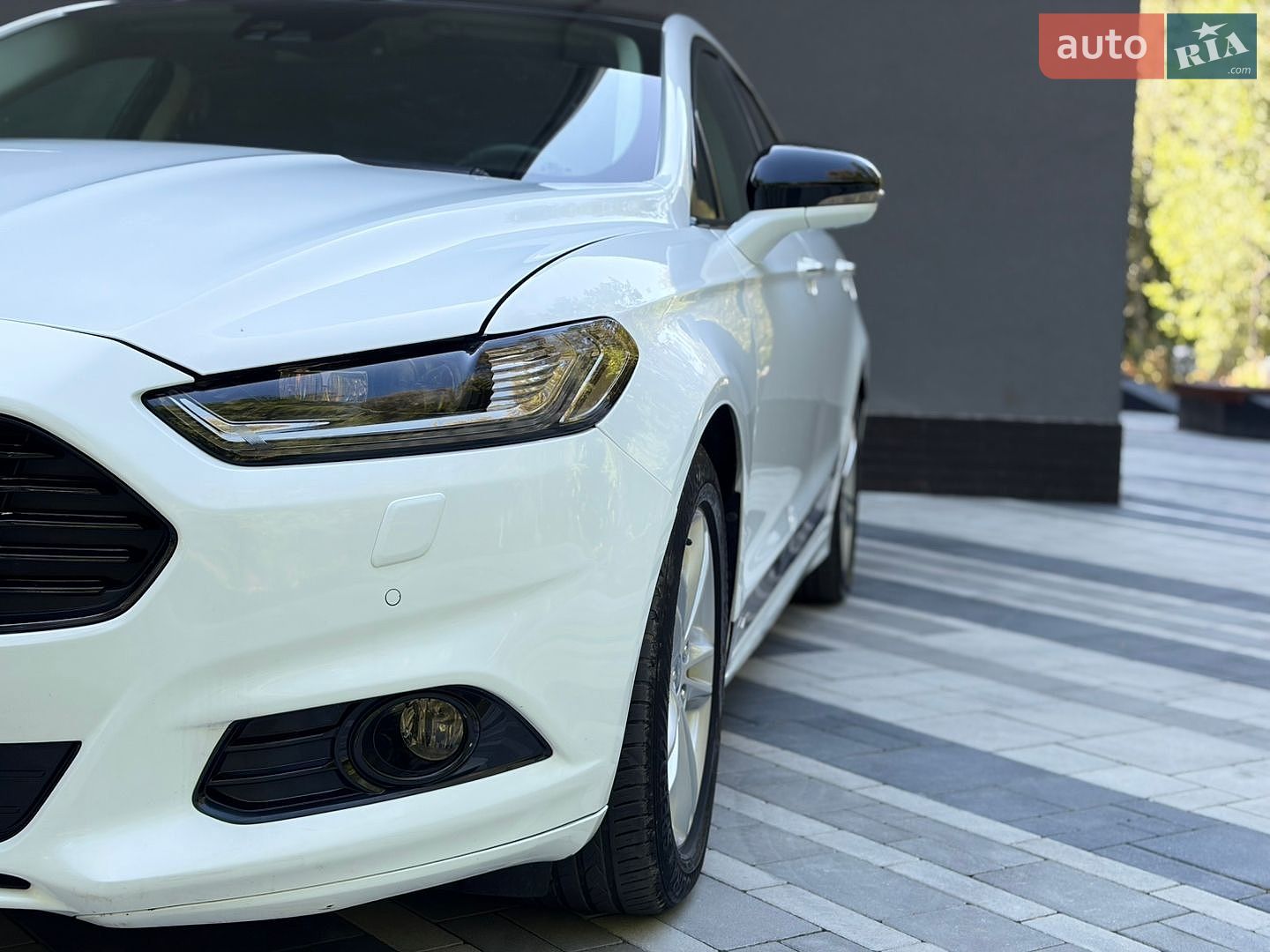 Ford Mondeo 2017 VIN WF0FXXWPCFHJ88913 фото оголошення 9 з 32