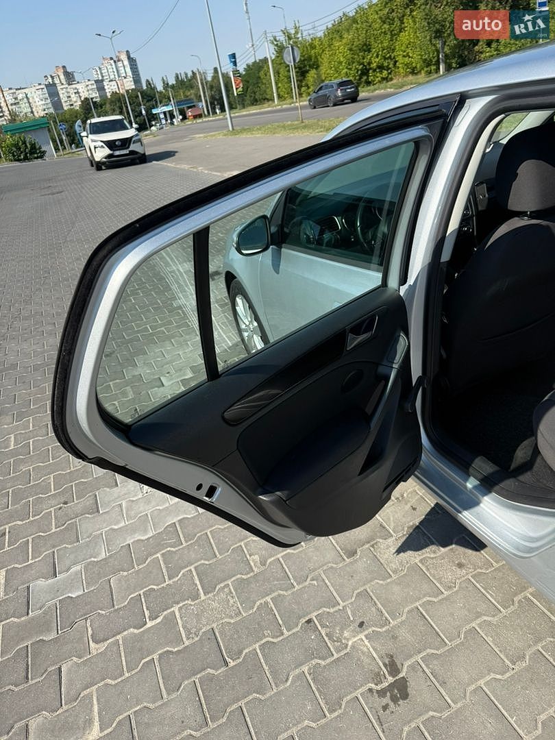 Volkswagen Golf 2011 VIN WVWZZZ1KZBP060471 фото оголошення 29 з 51