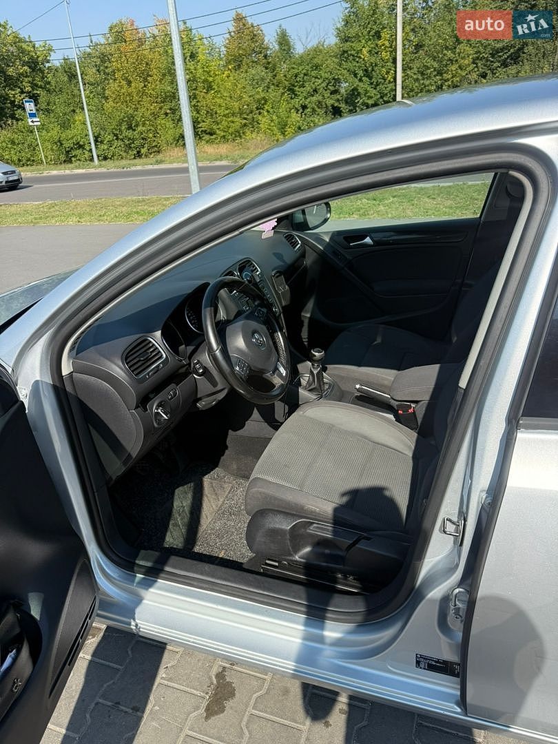 Volkswagen Golf 2011 VIN WVWZZZ1KZBP060471 фото оголошення 30 з 51