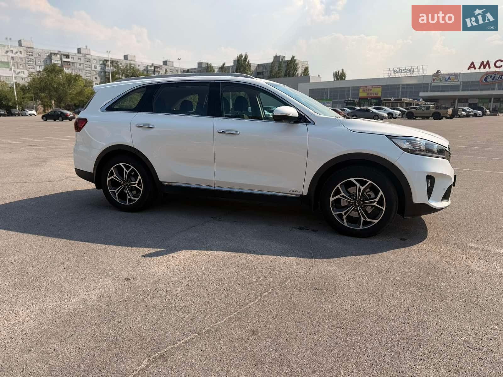 Kia Sorento 2018 VIN KNAPH81BDK5507612 фото оголошення 4 з 38