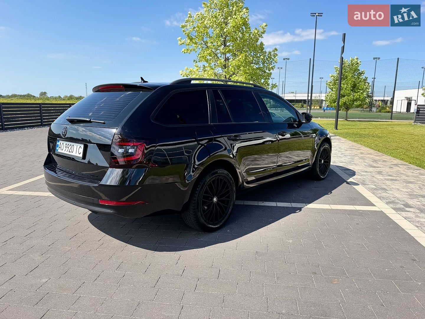 Skoda Octavia 2017 VIN TMBJG7NE0J0028086 фото оголошення 6 з 22