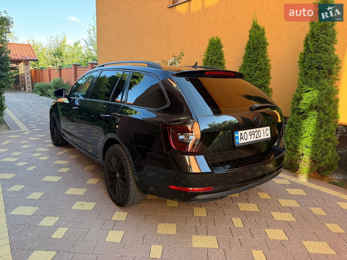 Skoda Octavia 2017 VIN TMBJG7NE0J0028086 фото оголошення 19 з 22